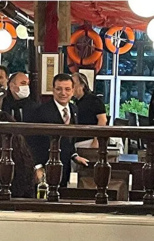 İstanbul karla boğuşurken balıkçıda İngiliz büyükelçiyle buluşan İBB Başkanı İmamoğlu'na peş peşe tepkiler! "Neden görüştün açıkla"