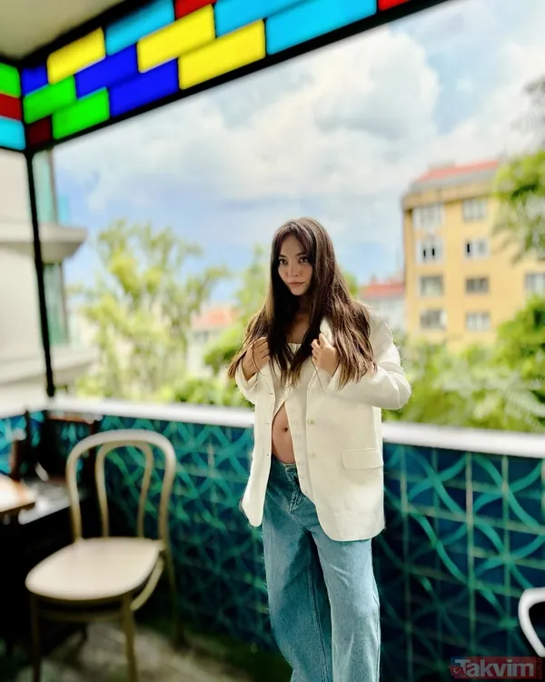 Doğum için gün sayan Zeynep Tuğçe Bayat’tan karnı burnunda pozlar! Cansel Elçin ile 4 yıl önce evlenmişti! - 10