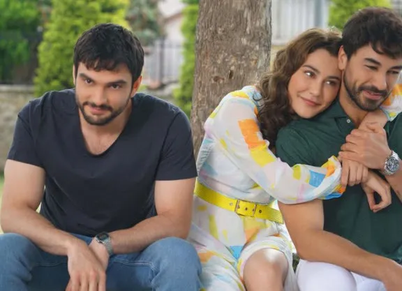 Usta oyuncu Mahir Günşiray atv'nin yeni dizisi Kalp Yarası ile ekrana dönüyor-6