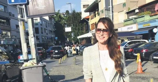 İpek Tuzcuoğlu Bebek'te görüntülendi