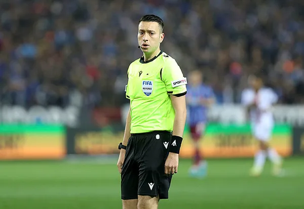 1649052592535.jpg Trabzonspor - Beşiktaş maçının hakemi Zorbay Küçük hakkında flaş iddia! MHK'dan radikal karar-2