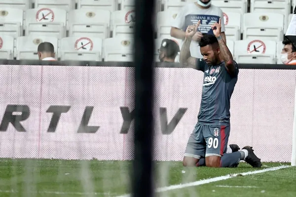 super-ligde-en-cok-deger-kazanan-ve-degeri-en-cok-dusen-futbolcular-1640854558097.jpg Süper Lig'de en çok değer kazanan ve değeri en çok düşen futbolcular-8