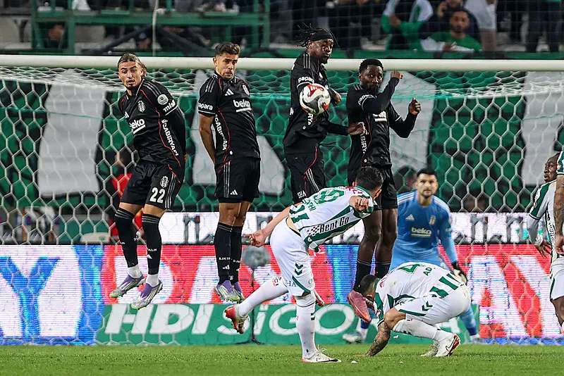 Sergen Yalçın Kasımpaşa - Beşiktaş maçı için ilk 11'ini netleştirdi - 8