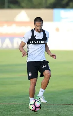 Gökhan İnler ile yollar ayrıldı