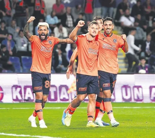 Bitsin artık bu hasret! Beşiktaş, Başakşehir ve Trabzonspor gruplarında ilk galibiyet için sahaya çıkıyor