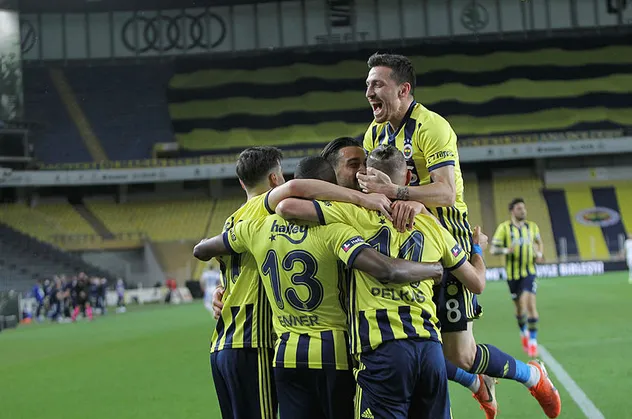 Fenerbahçe'de kadro operasyonu! İsimler belli oldu