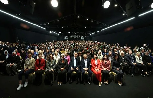 baskan-erdogandan-kadinlarla-buyuk-turkiye-yolunda-programinda-onemli-aciklamalar-1673205799016.jpeg