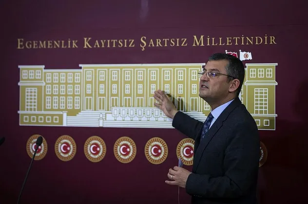 Son dakika: Mağdur işçilere "asalak" diyen CHP'li Özgür Özel'e suç duyurusu