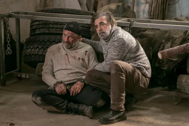 arka-sokaklarda-gemiyi-terk-eden-edene-merve-oflaz-yusra-geyik-alp-korkmaz-derken-simdi-de-1634381884490.jpg Arka Sokaklar'da gemiyi terk eden edene, herkes şokta! Merve Oflaz, Yüsra Geyik, Alp Korkmaz derken şimdi de o isim...-8