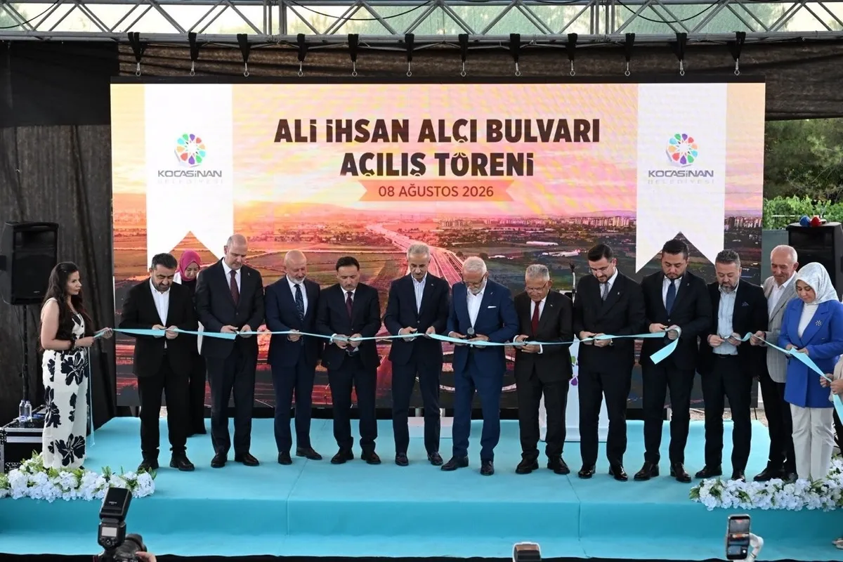 1786208438820.jpeg Kayseri'ye 107 milyar TL'lik yatırım: Ali İhsan Alçı Bulvarı açıldı-3