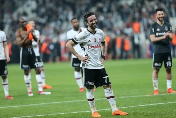 Beşiktaş'ta sürpriz ayrılık! Gökhan Gönül'e teklif geldi-2