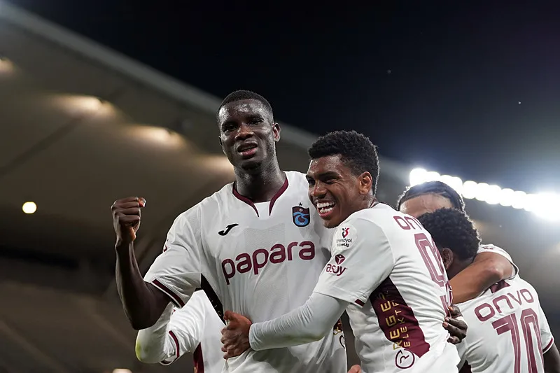 Spor yazarları Karagümrük - Trabzonspor maçını değerlendirdi! "Lider" - 11