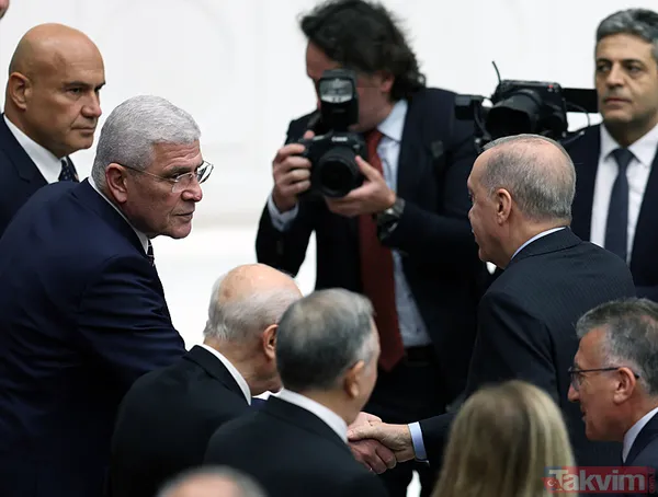 TBMM'de renkli anlar! Önce açılış sonra resepsiyon... Başkan Erdoğan'dan "biriz beraberiz" mesajı: Tek tek tokalaştı - 40