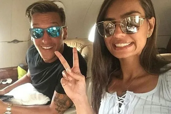 Amine Gülşe apar topar hastaneye kaldırıldı!-4