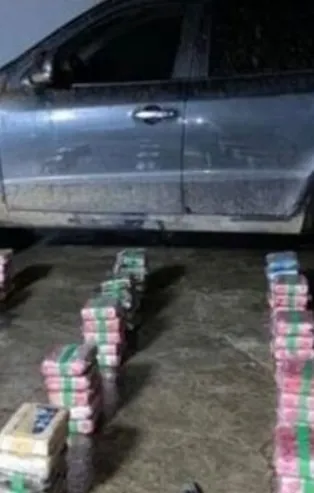 Ülke şokta! Valinin aracından 79 paket uyuşturucu çıktı