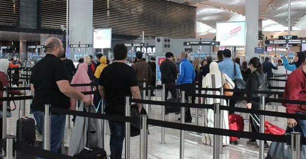 Son dakika: Bakan Koca tarih verdi: Yurt dışından Türkiye'ye hava yolu ve kara yolu ile geleceklere PCR testi şartı!