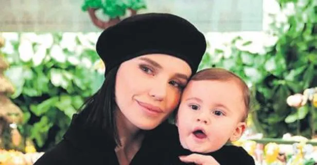 Gülşen minik oğlu Azur'un canı kurabiye çekince kolları sıvadı