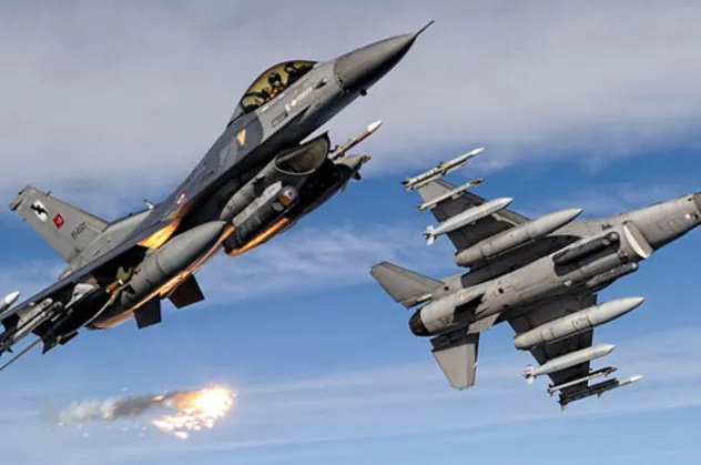Türkiye'nin KARTAL'ları Esad rejiminin SU-24'lerini ezdi geçti!