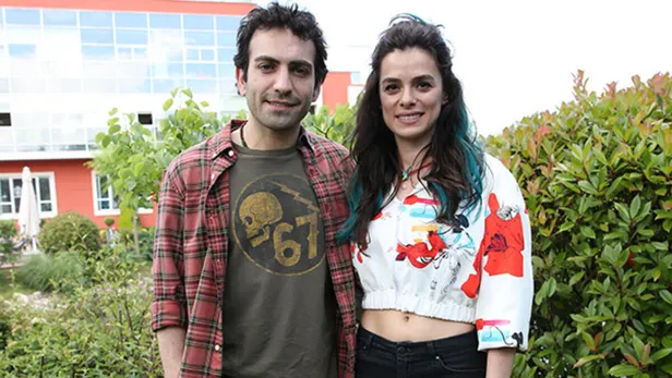 Acı Tatlı Ekşi konusu nedir? Acı Tatlı Ekşi oyuncuları kimler? Ne zaman çekildi?-2