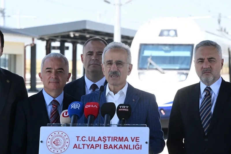 istanbul-kapikule-arasi-4-saatten-15-saate-dusuyor-test-surusu-basladi-1780747664992.jpg İstanbul-Kapıkule arası 4 saatten 1,5 saate düşüyor: Test sürüşü başladı-10