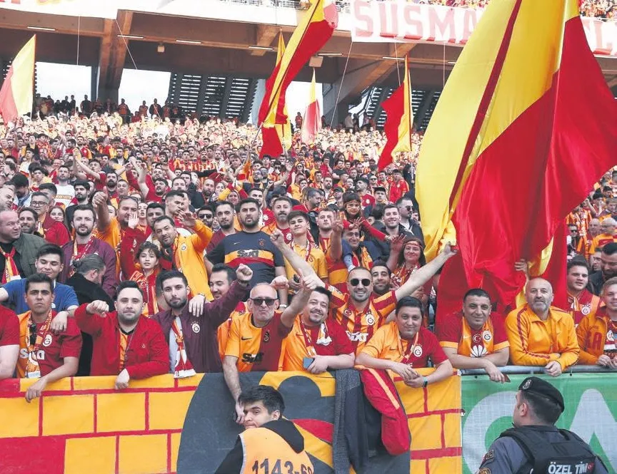 Ali Koç başkan Cimbom şampiyon!
