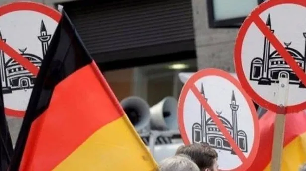 Almanya'da camiye domuz fotoğraflı hakaret mektubu gönderildi-1