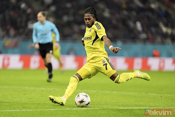 Kante hamlesi Fred'i köşeye sıkıştırdı: Bu saatte nereye gideyim! - 1