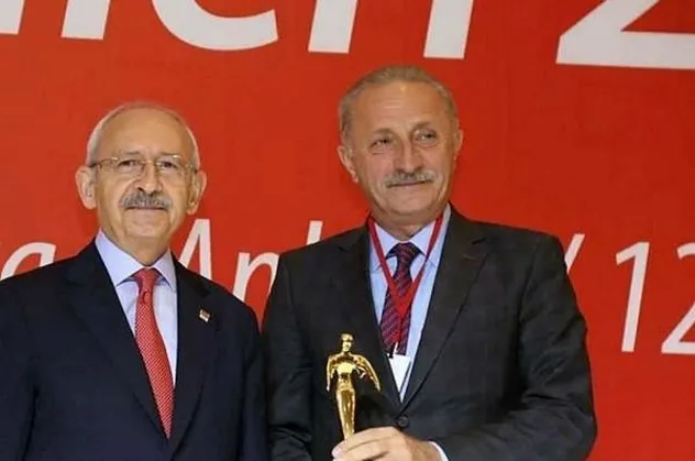İş isteyen kadına tecavüz eden CHP'li Ahmet Deniz Atabay’ın yaptırdığı heykel yasak aşkı çıktı