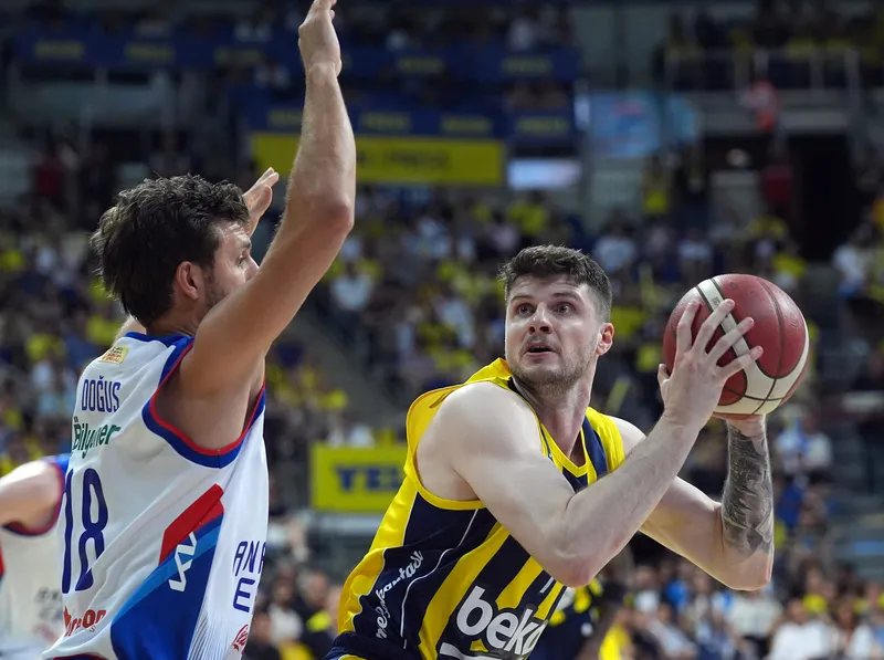 basketbolda-sampiyon-fenerbahce-beko-anadolu-efesi-3-0-ile-supurdu-1718046968787.jpg