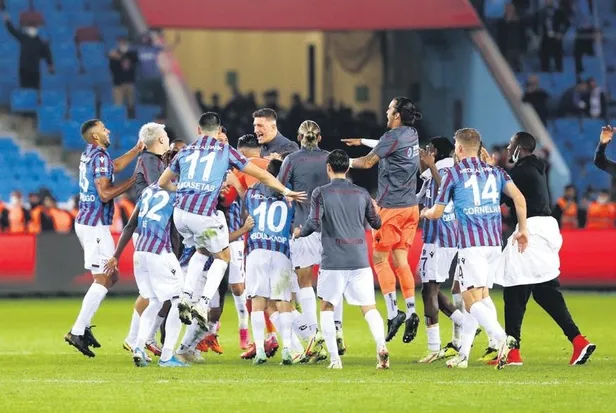 koltuk-avcisi-1634518051442.jpeg Trabzonspor Fenerbahçe’yi devirdi, liderliği ele geçirdi!-3