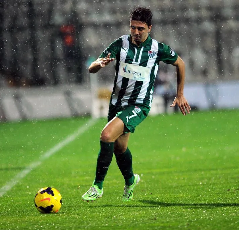 Timsah’a hücum var!