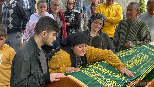 SON DAKİKA: Amasra Bartın'da maden faciasında hayatlarını kaybeden işçiler son yolculuğuna uğurlanıyor - 24