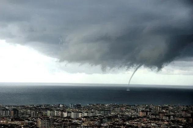 Son dakika: Antalya'da yarın okullar tatil