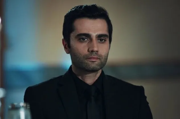 Eşkıya Dünyaya Hükümdar Olmaz'ın Alpaslan'ı Yunus Emre Yıldırımer'in yeni dizisi yine ATV'de! İmzalar atıldı