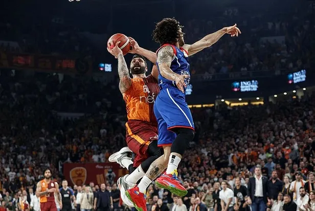galatasarayi-deplasmanda-yenen-anadolu-efes-seride-2-1-one-gecti-1654039310839.jpeg