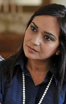 Sırtını PKK'ya dayayan gazeteci Amberin