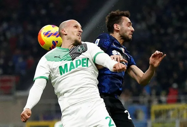 unlu-italyan-gazeteci-di-marzio-resmen-soyledi-galatasaray-chirichesi-istiyor-1654641634129.jpeg Ünlü İtalyan gazeteci Di Marzio resmen söyledi! Galatasaray Chiriches'i istiyor-4