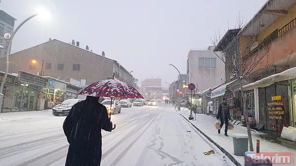 Meteoroloji haritasında işaretlendi: 15 il için kar uyarısı! Sıcaklıklar -2 dereceye düşecek - 18