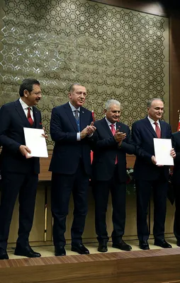 Erdoğan 'Babayiğitleri' alkışlattı