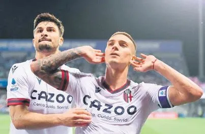 fenerbahce-kadin-futbol-takimindan-abdli-kaleci-anne-elizabeth-bailey-colombo-hamlesi-1689805398855.jpeg Fenerbahçe Kadın Futbol Takımı'ndan ABD'li kaleci Anne Elizabeth Bailey Colombo hamlesi!-7