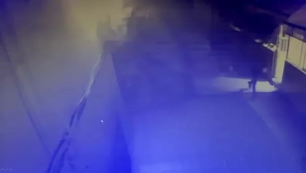 Küçükçekmece'de kan donduran olay: "Anneme ve bize çok çektirdi" dedi babasını 13 yerinden bıçakladı!-3