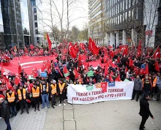 Avrupa’daki Türkler meydanlara indi!