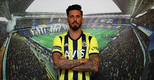 Son dakika Fenerbahçe FB transfer haberi: Jose Sosa gidecek mi kalacak mı? Fenerbahçe’den flaş karar!