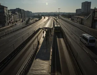 Sokağa çıkma yasağının ikinci gününde İstanbul! Yollar boş kaldı