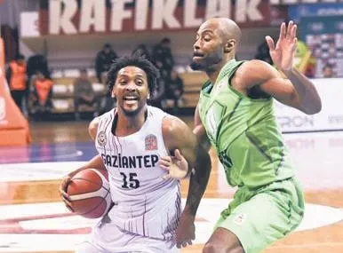 trabzonspor-teknik-direktoru-abdullah-avcidan-besiktas-maci-oncesi-oyuncularla-toplanti-yapti-1648681555227.jpeg Trabzonspor Teknik Direktörü Abdullah Avcı'dan Beşiktaş maçı öncesi oyuncularla toplantı yaptı-17