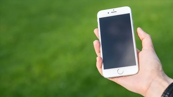 akilli-telefonlara-tek-tip-sarj-geliyor-abnin-karari-applei-vuracak-1666604327987.jpg