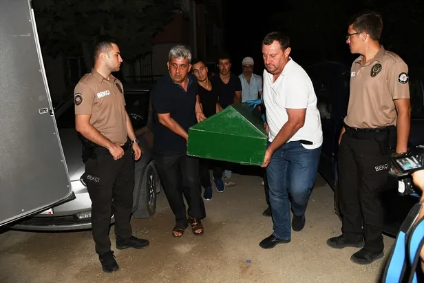 Çanakkale'de cinnet getiren koca, eşini ve oğlunu öldürdü-2