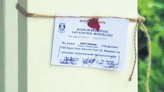 sozcu-yazari-yilmaz-ozdilin-kacak-villasina-muhur-vuruldu-1588992016457.jpeg Sözcü yazarı Yılmaz Özdil'in kaçak villasına mühür vuruldu-2