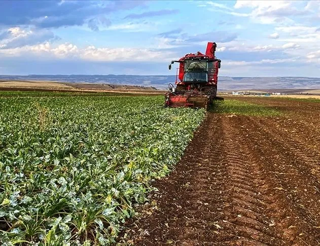 Çiftçilere 945 milyon lira