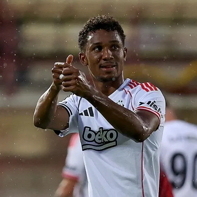 Gedson’dan sonra Uduokhai’ye kanca!